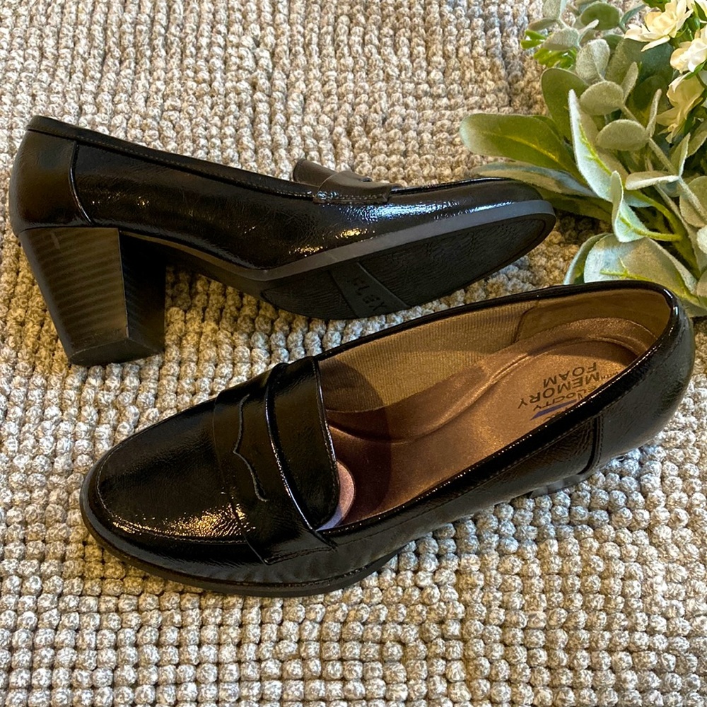Life Stride Jordyn velocity memory foam dress shoes